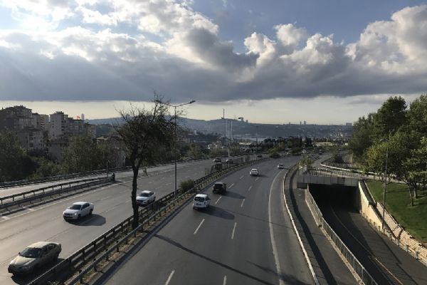 Tatilciler gitti, İstanbul'da yollar boş kaldı