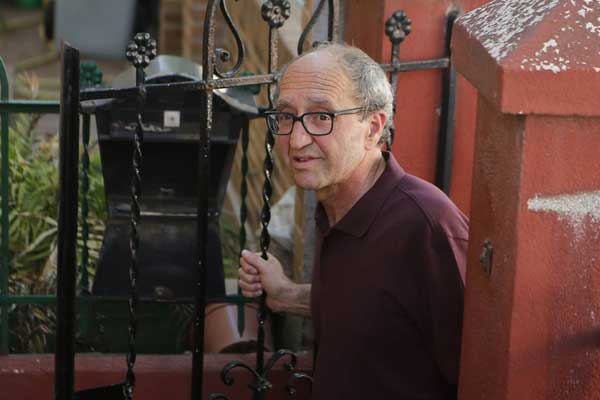 İnterpol, Akhanlı için 'kırmızı bülteni' kaldırdı