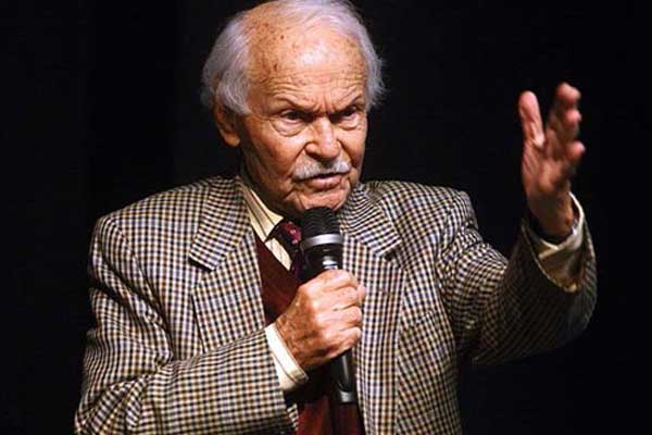 Muzaffer İzgü hayatını kaybetti