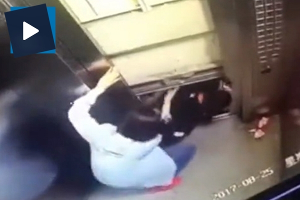 Asansörde tüyler ürperten ölüm