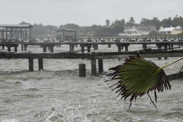 ABD'de kasırga sellere yol açtı