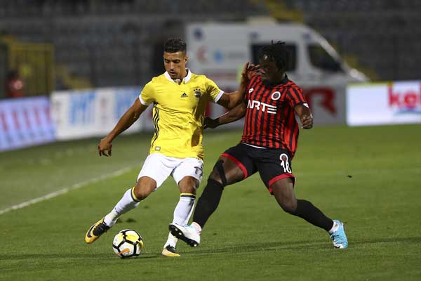 Fenerbahçe 3 puanı kaptı