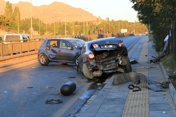 Başkent'te trafik kazası: 2 kişi yaralı