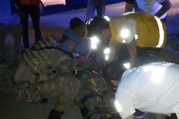 Ardahan'da trafik kazası: 4'ü asker 5 yaralı