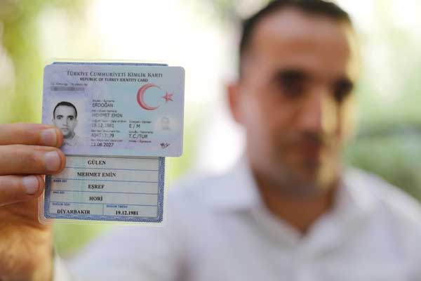 'Gülen' soyismini 'Erdoğan' yaptı