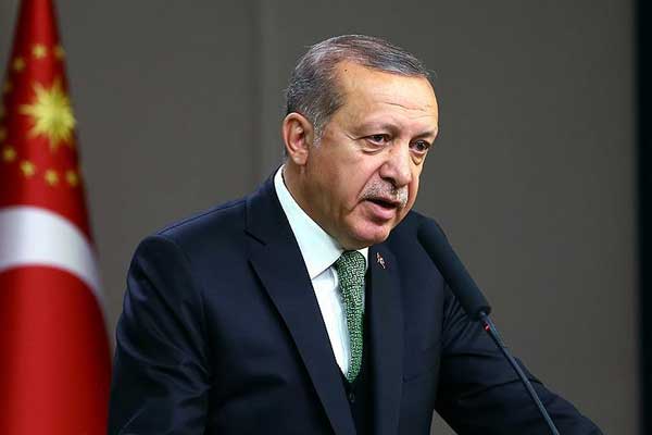 Erdoğan'dan CHP'ye 'Şehitlikte alkol' göndermesi