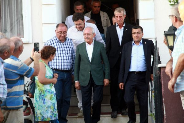 Kılıçdaroğlu'ndan şehit ailesine ziyaret