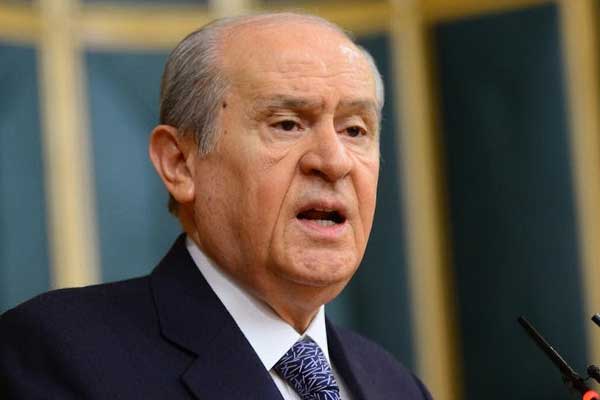 MHP'de Şefkat Çetin iddiası! Bahçeli istifasını mı istedi?