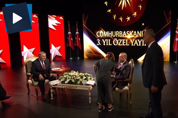 Cumhurbaşkanı Erdoğan'ı gören küçük kız gözyaşlarına boğuldu