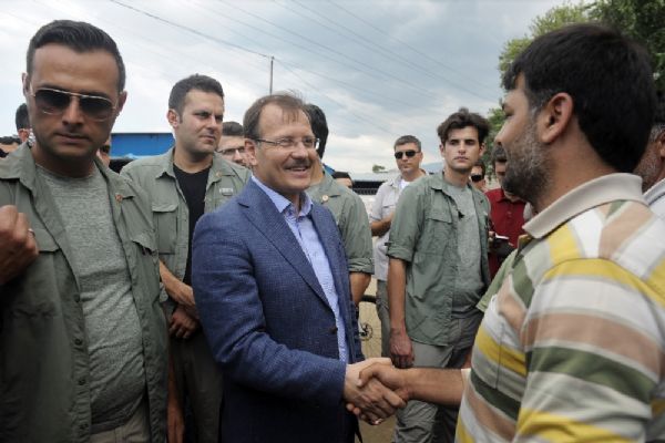 Başbakan Yardımcısı Hakan Çavuşoğlu'ndan sürücülere uyarı
