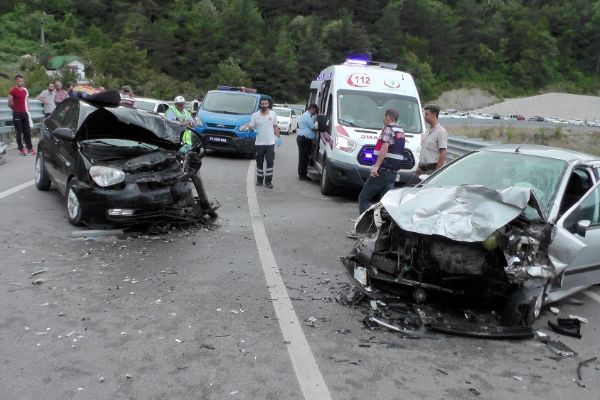 Amasra'da korkunç kaza: 6 yaralı
