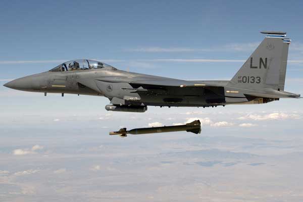 NATO Afganistan'da sivilleri vurdu: 13 ölü