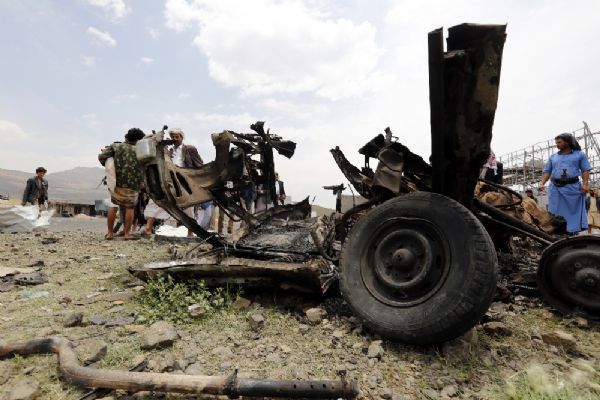 Yemen'de hava saldırısı: 13 kişi öldü