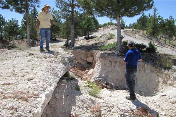 Denizli'de 2 bin yıllık taş ocağı bulundu
