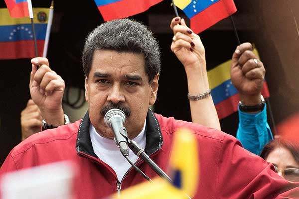 Venezuela: Amerikan yaptırımlarını destekleyenler vatana ihanetten yargılanacak