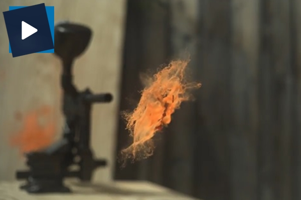 Paintball toplarının çarpışma anı ağır çekimde