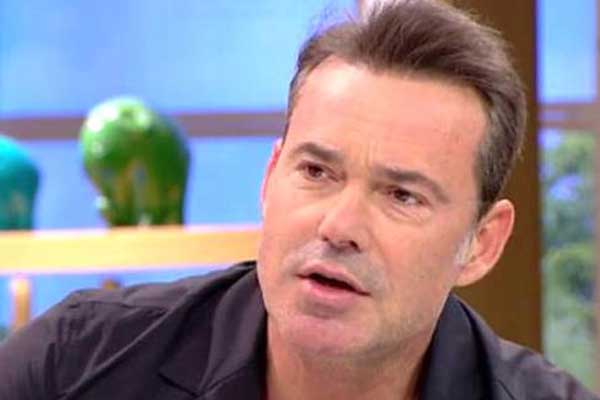 Murat Başoğlu'na yurt dışı yasağı