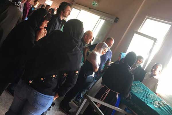 Filiz Aker toprağa veriliyor