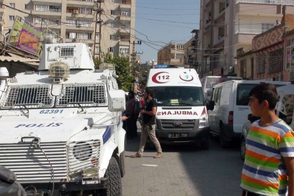Mardin'de iki aile arasında taşlı, sopalı, silahlı kavga: 7 yaralı