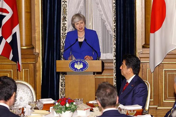 May: Görevimin başındayım