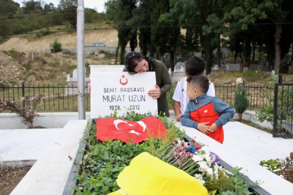 'İlk kez bu kabirden mahcup olmadan döneceğim'