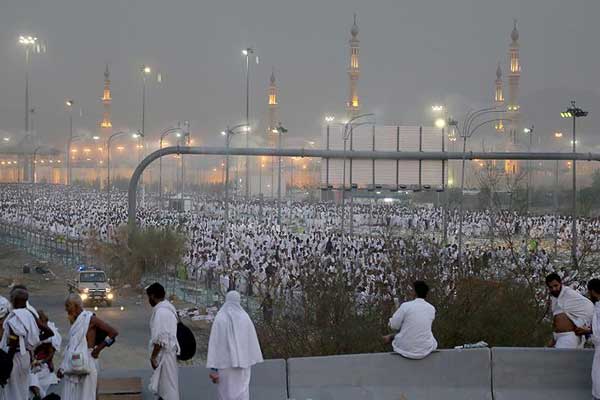Hacılar Müzdelife yolunda