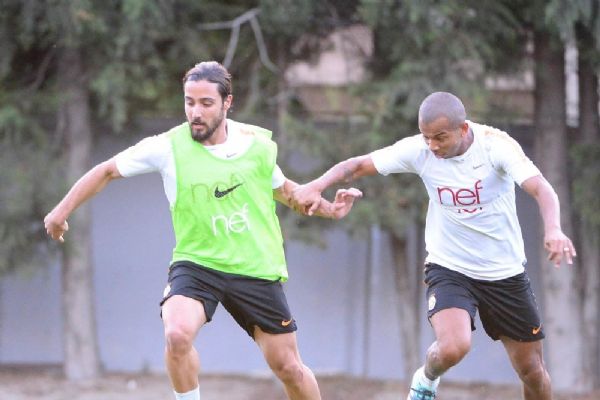 Galatasaray'da Antalyaspor mesaisi devam ediyor