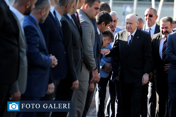 Bahçeli partililerle bayramlaştı