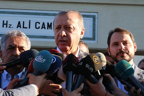 Erdoğan'dan Macron'un sözlerine ilk yorum