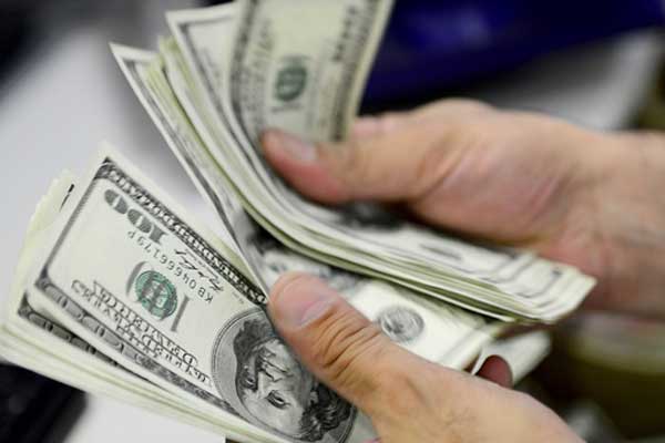 Dolar yılın en düşük seviyesinde!