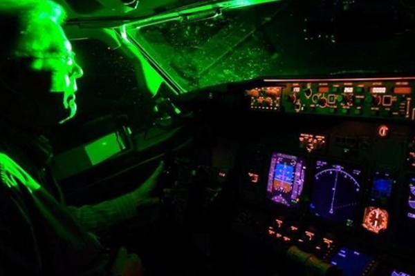 Pilotlara karşı yeni silah: Lazer