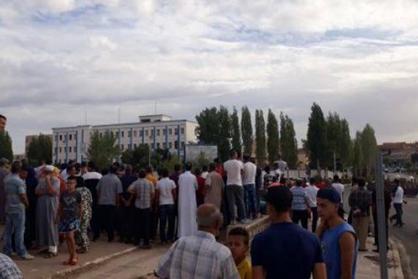 Cezayir'de polise bombalı saldırı