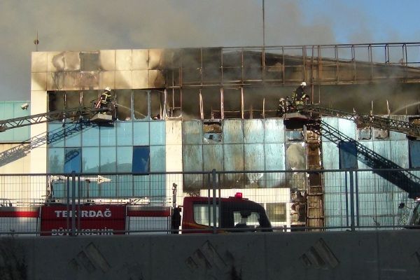 Tekirdağ'da fabrika yangını