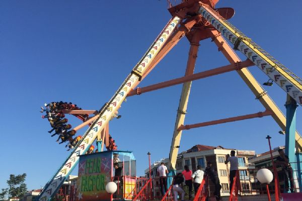 İstanbullular bayramda lunaparkları doldurdu