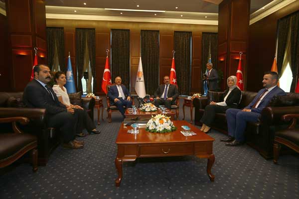 Ankara'da partililer böyle bayramlaştı