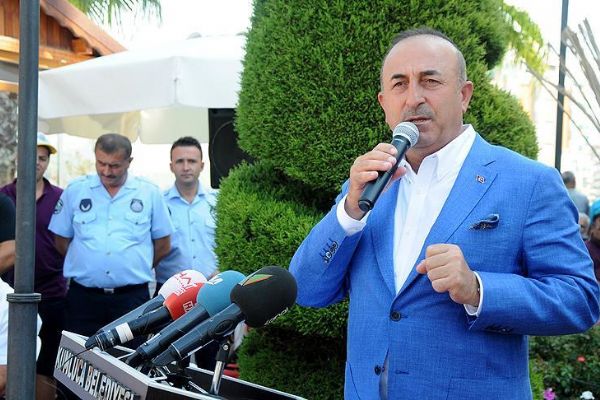 Mevlüt Çavuşoğlu: 'Diğer liderlerle toplantı yapıp bu işi çözmemiz lazım'