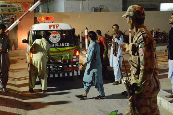 Pakistan'da muhalif vekile silahlı saldırı