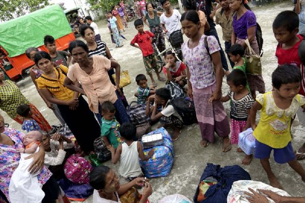 İşte Bangladeş'e geçen Arakanlı sayısı