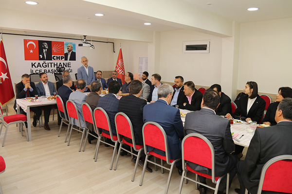 Kağıthane'de bayram adeti yerini buldu