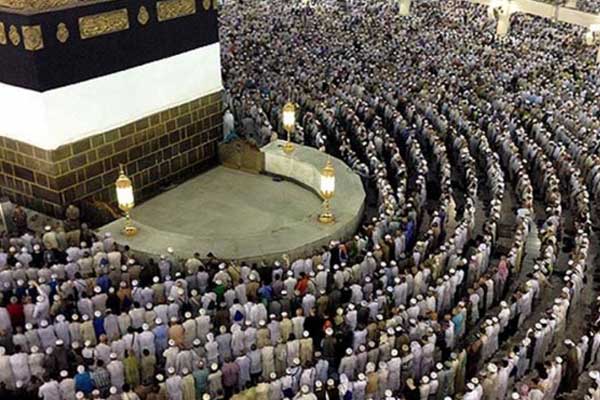 Diyanet ile gelen 30 Türk Vefat Etti