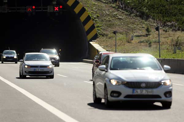 Tatilcilerin dönüşleri başladı