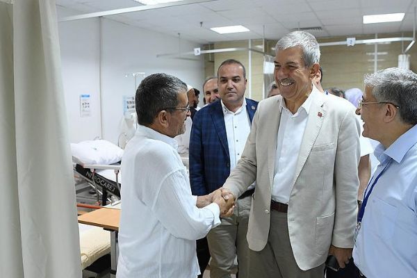 Bakan Ahmet Demircan'dan Diyanet Mekke Hastanesi'ne ziyaret