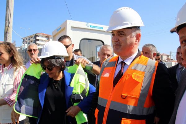 Faruk Özlü: 'Yerli otomobil ile ilgili eylül ayında açıklama yapacağız'