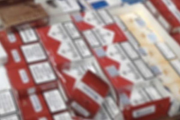 İstanbul'da kaçak sigara operasyonu: 2 gözaltı