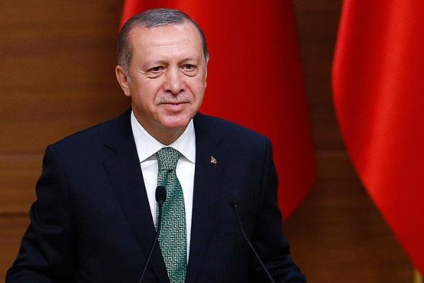 Cumhurbaşkanı Erdoğan'dan şampiyon kürek takımına kutlama