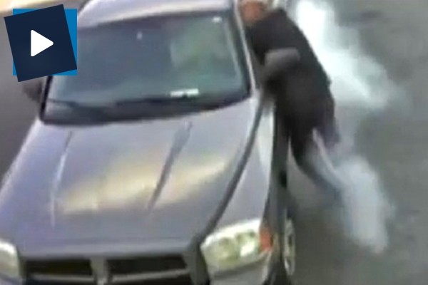 Hırsıza karşı koymak isterken canından olacaktı!