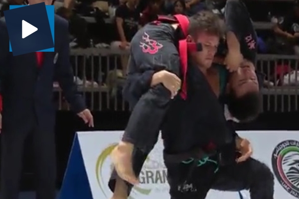 Judo maçında sıra dışı olay!