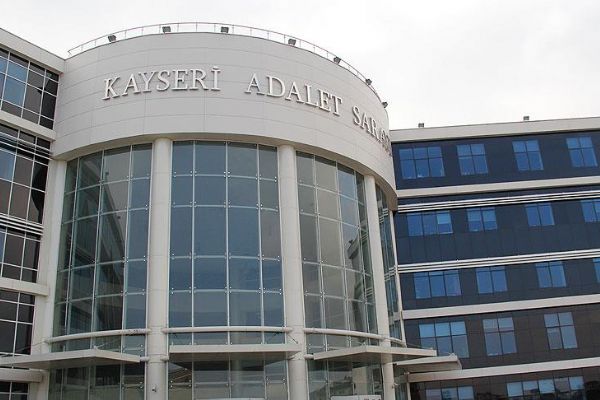Kayseri'de FETÖ davalarında 11 sanığa hapis cezası