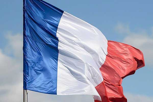 Fransa Katar'a uygulanan ambargo için harekete geçti