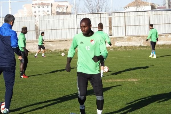 Lamine Diarra eve döndü